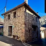 بيت ضيافة Rurales La Pornacal I Y La Pornacal Ii Villar de Vildas