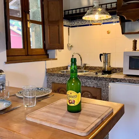 Y Casas De Aldea La Pornacal