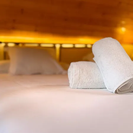 Y Casas De Aldea La Pornacal Πανσιόν Villar de Vildas