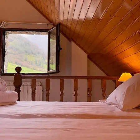 Y Casas De Aldea La Pornacal *
