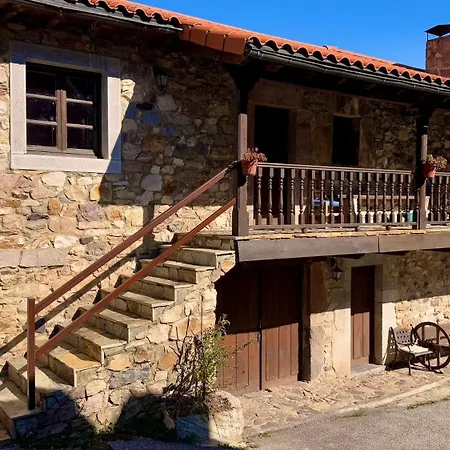 Y Casas De Aldea La Pornacal Πανσιόν Villar de Vildas