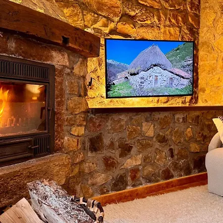 Y Casas De Aldea La Pornacal Villar de Vildas