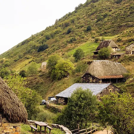 Rurales La Pornacal I Y La Pornacal Ii بيت ضيافة 3*
